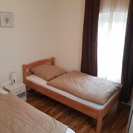 Ferienwohnung Liebeskummer ทราเบิน-ทราร์บาค ภายนอก รูปภาพ